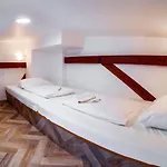 Otel Toni