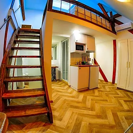 Toni Hotel 3*