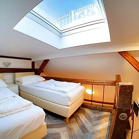 Toni Hotel