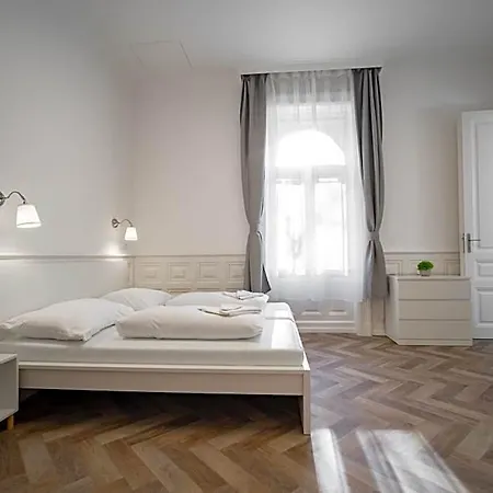 Hotel Toni 3*